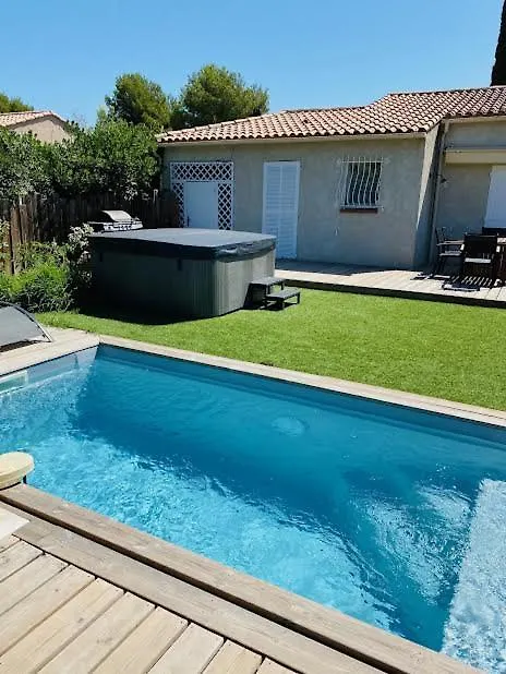 Villa Piscine Prive & Jacuzzi 300 De La Mer Saint-Cyr-sur-Mer